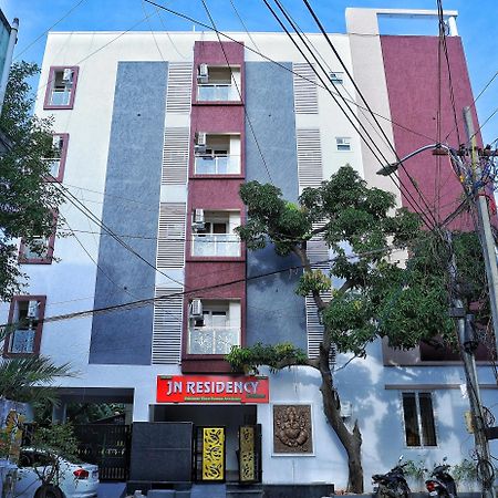 Bed and Breakfast Jn Residency Perungudi Ченнаи Экстерьер фото