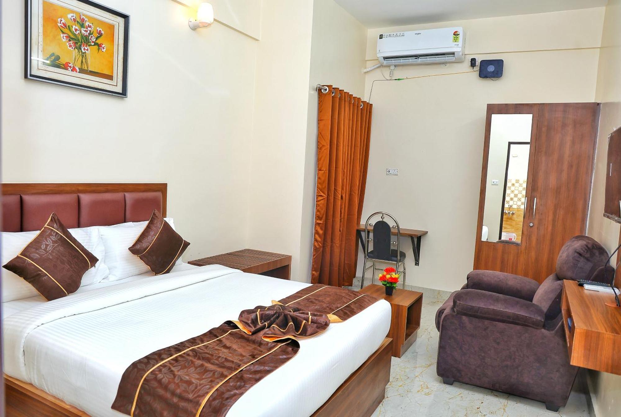 Bed and Breakfast Jn Residency Perungudi Ченнаи Экстерьер фото