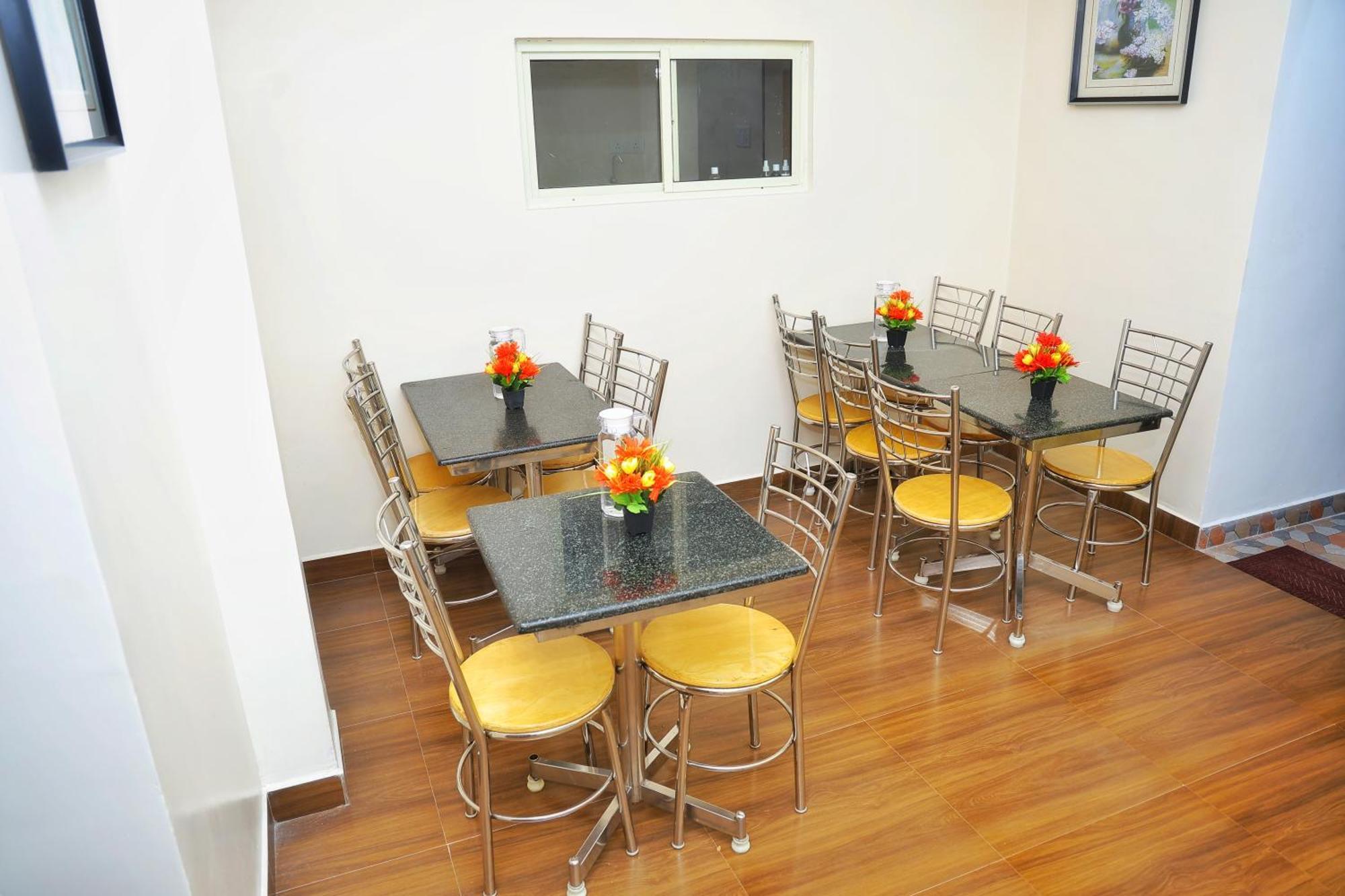 Bed and Breakfast Jn Residency Perungudi Ченнаи Экстерьер фото